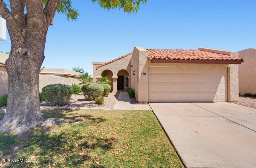Photo of 730 W Summit Place, Chandler, AZ 85225 (MLS # 7043829)
