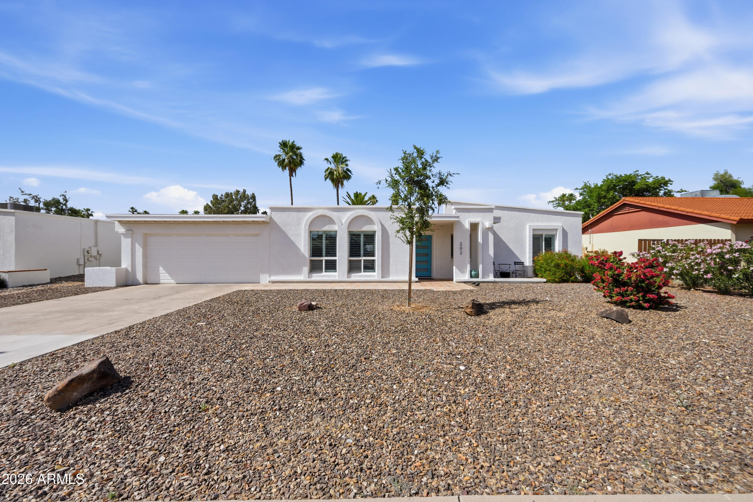 202 E SHARON Avenue