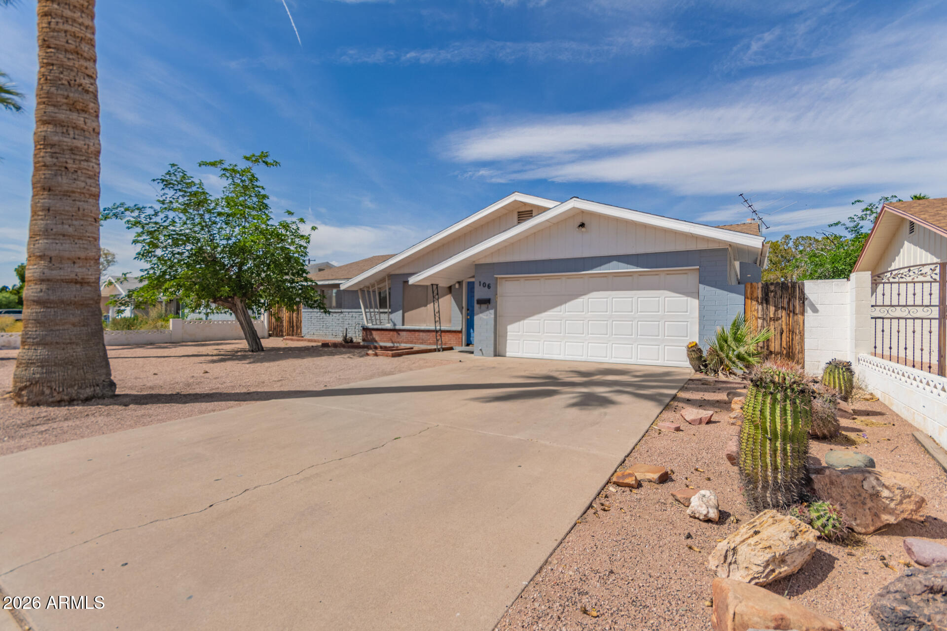 106 E GENEVA Drive