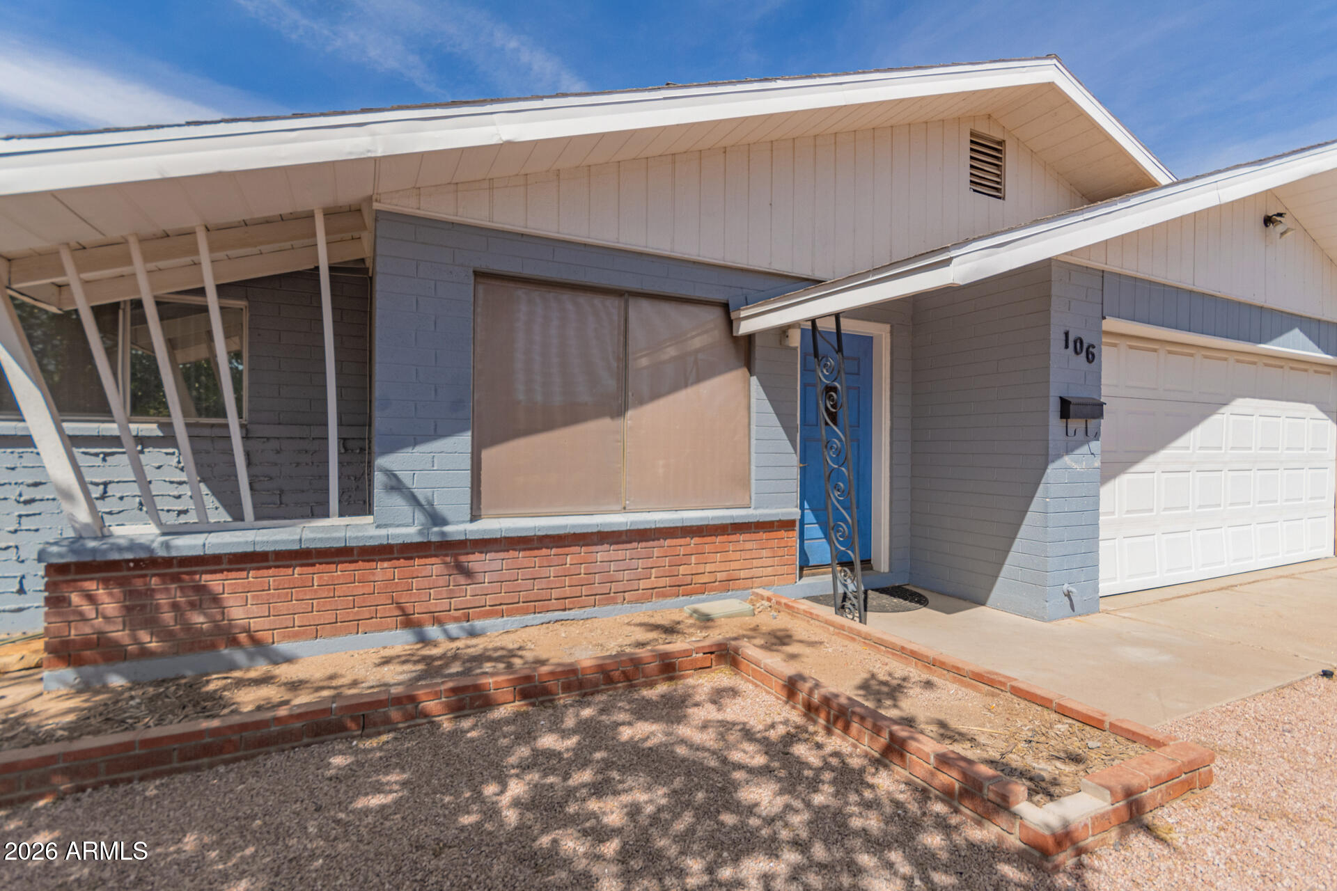 106 E GENEVA Drive