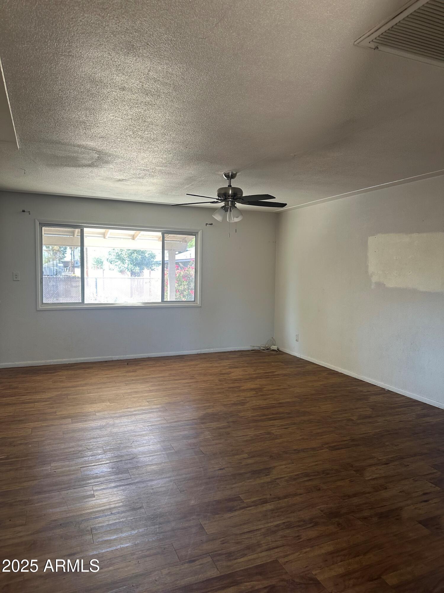 1907 W GARDENIA Drive