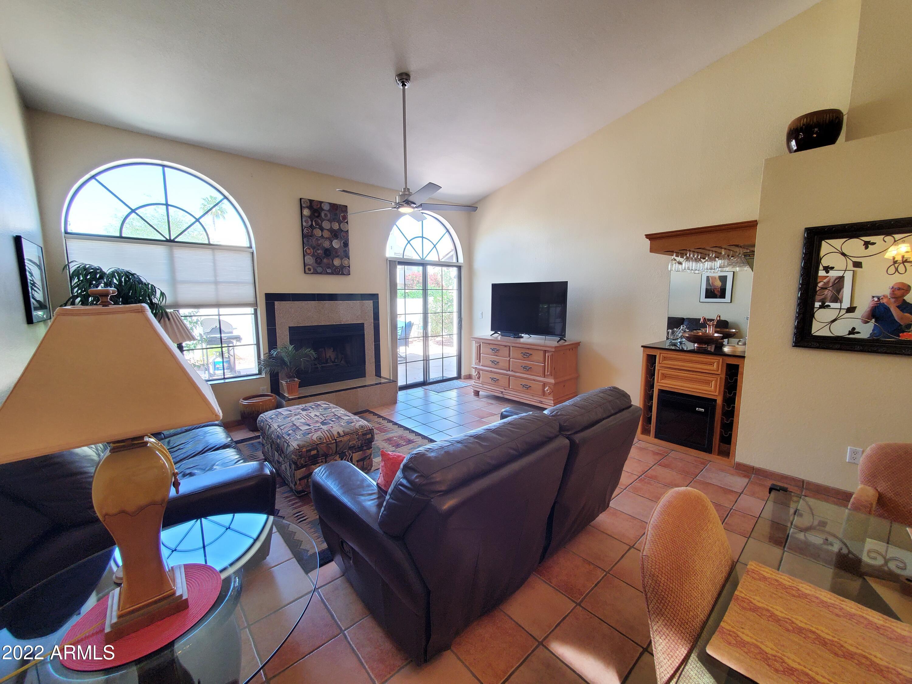 11011 N 92ND Street 1064