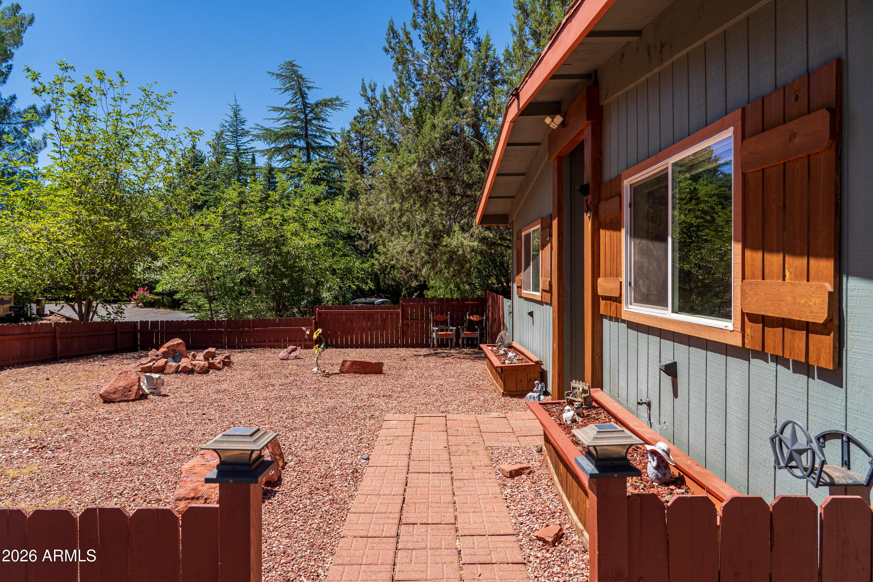 35 WILLOW Way