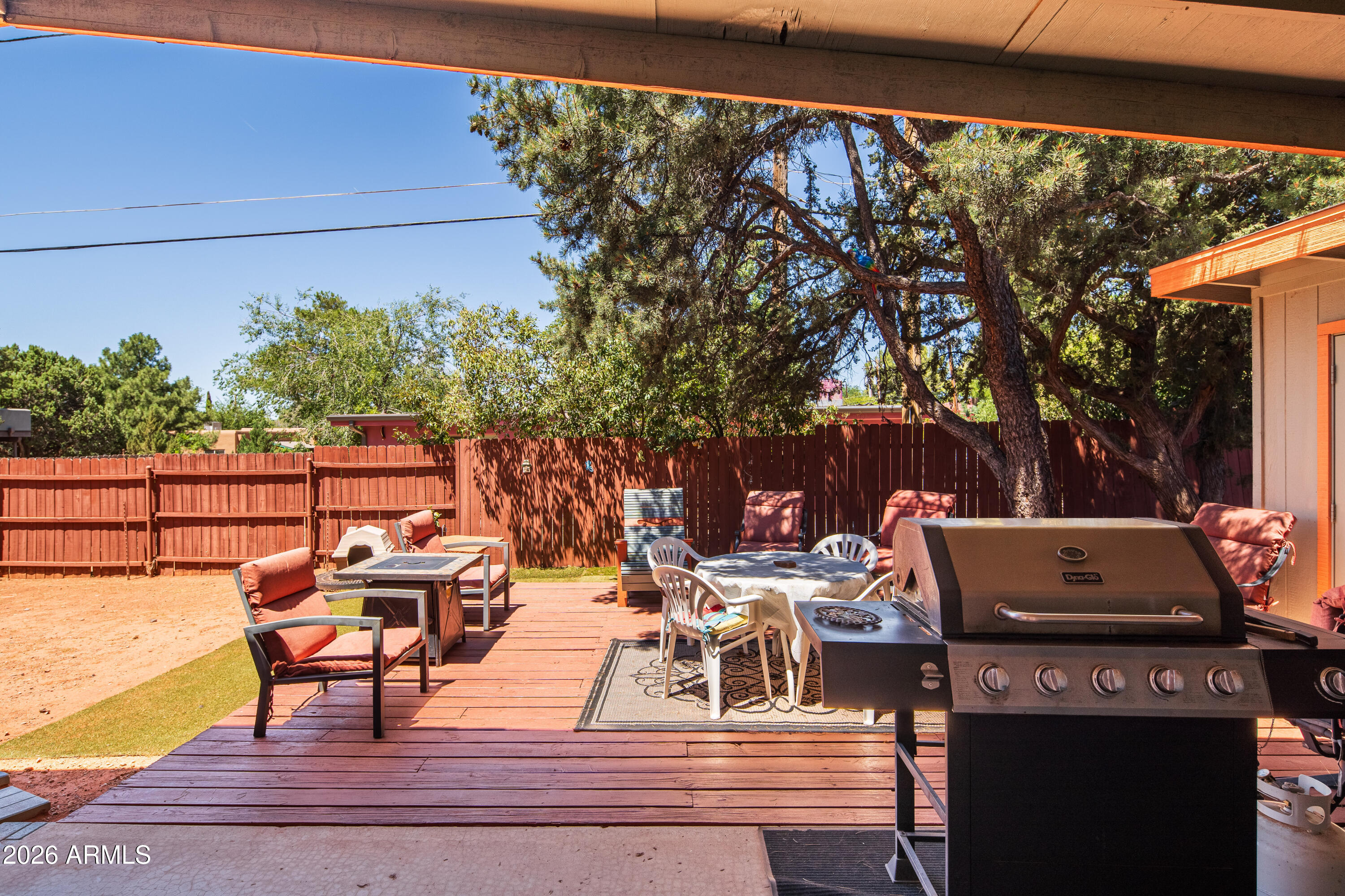 35 WILLOW Way