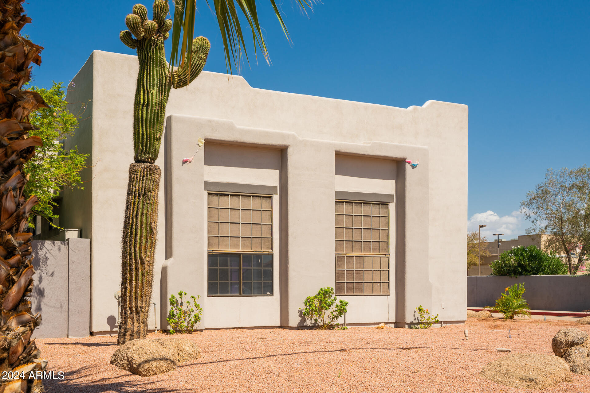 1818 E BASELINE Road