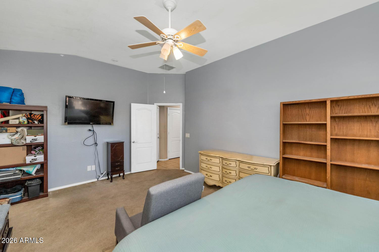 FESTIVA COURT - Residential
