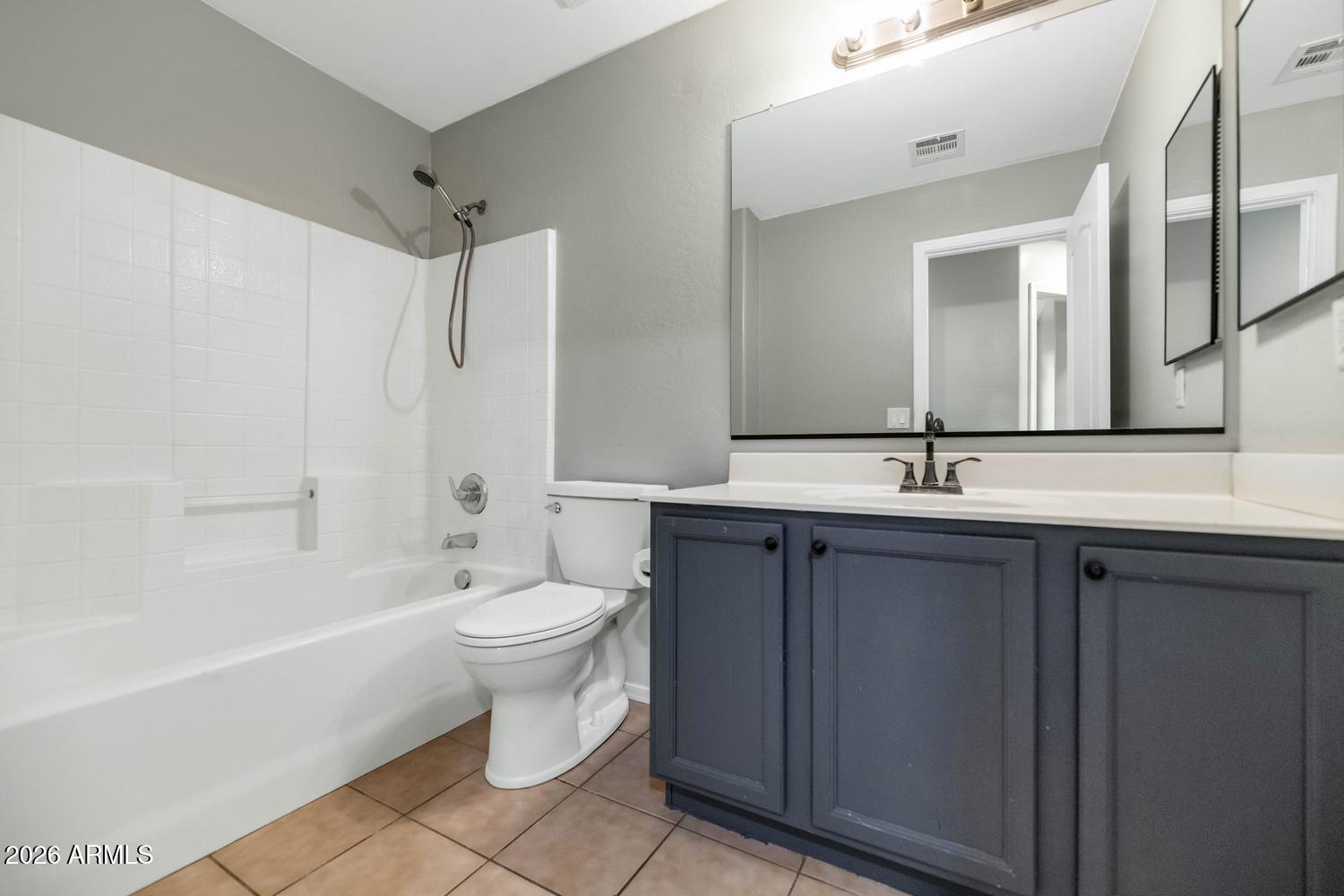FESTIVA COURT - Residential