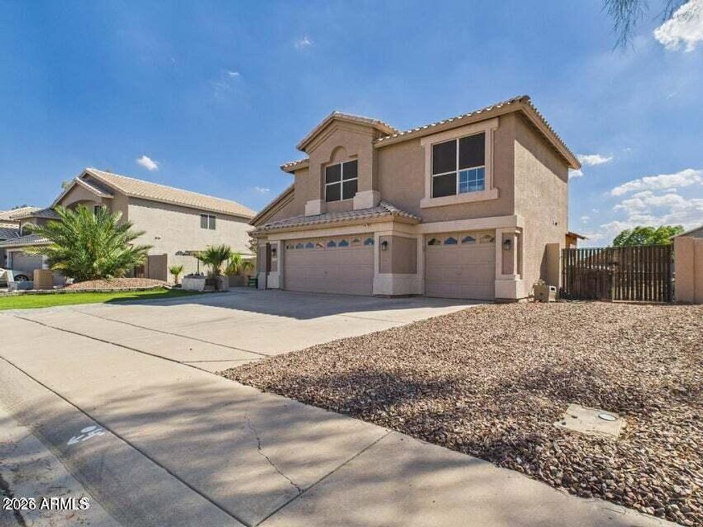 Photo of 1302 N Bedford Drive, Chandler, AZ 85225 (MLS # 7027084)