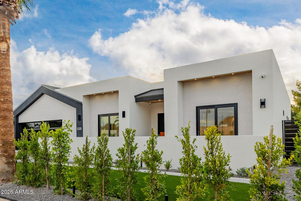 Photo of 5320 N 82nd Street, Scottsdale, AZ 85250 (MLS # 6973638)