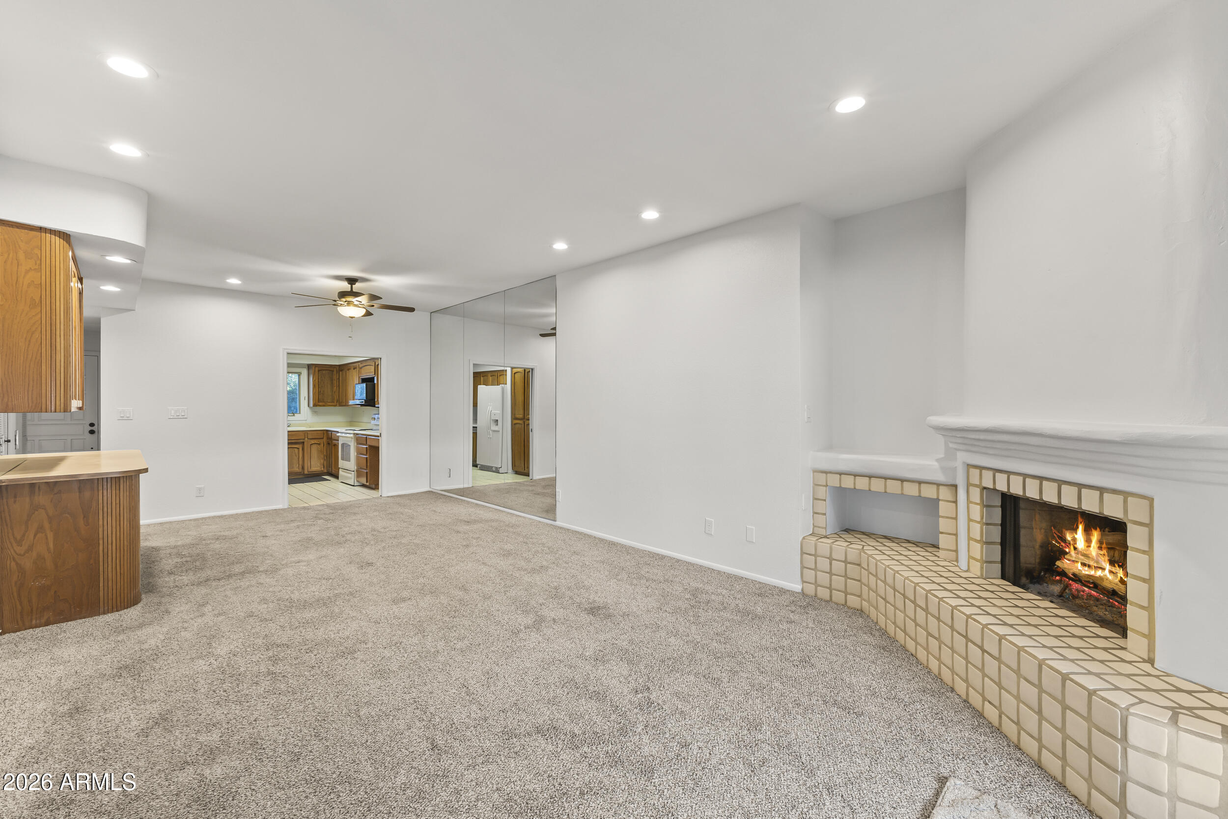 5200 S Lakeshore Drive 206