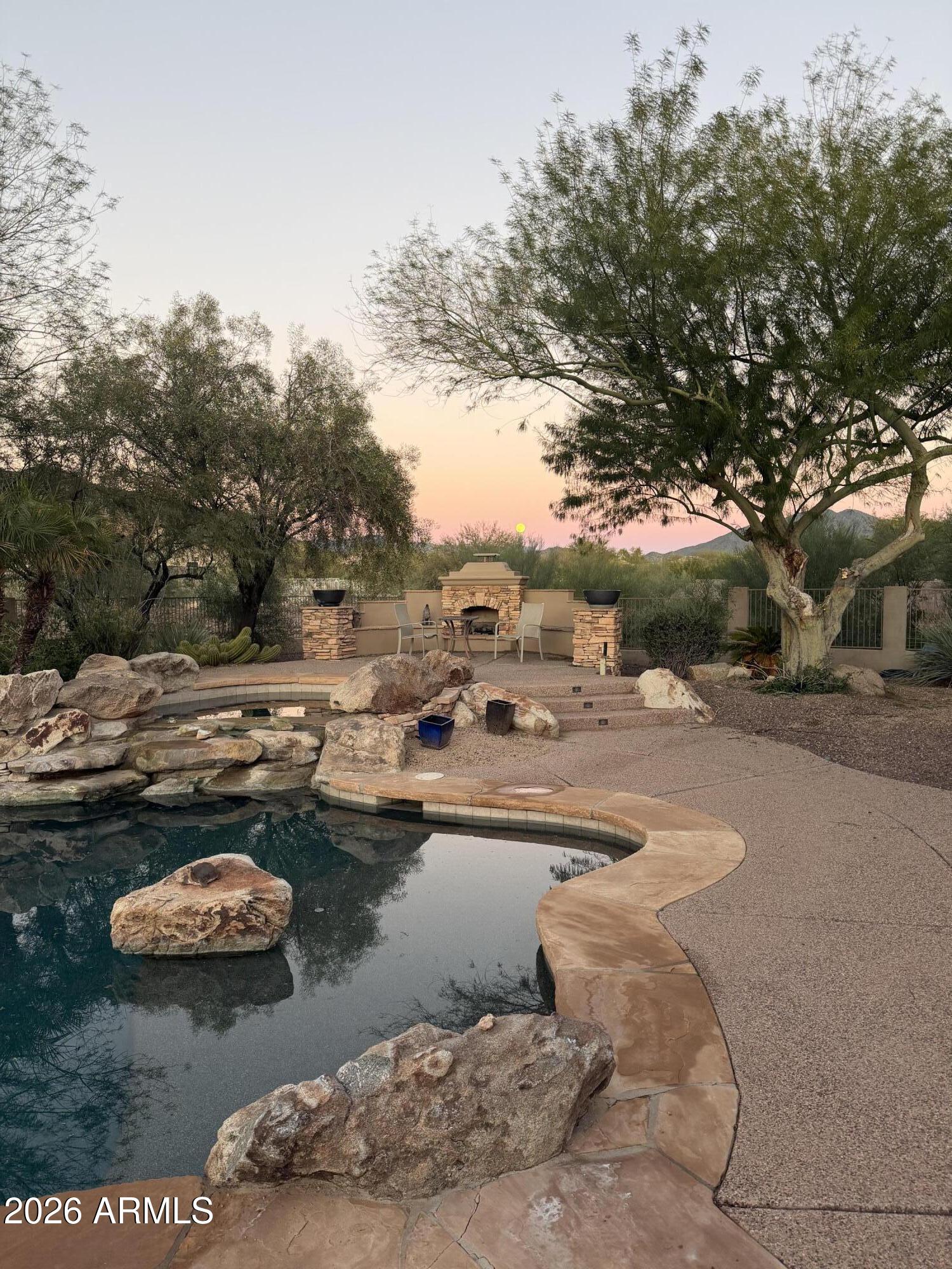 3768 E EL SENDERO Road E