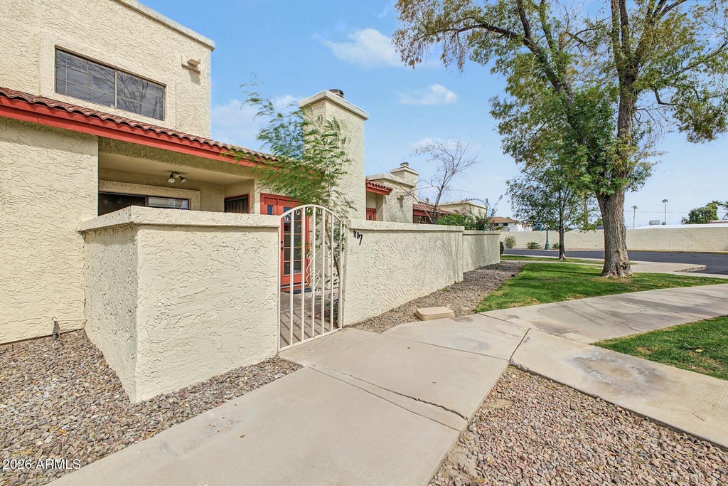 Photo of 633 W Southern Avenue #1107, Tempe, AZ 85282 (MLS # 7093004)