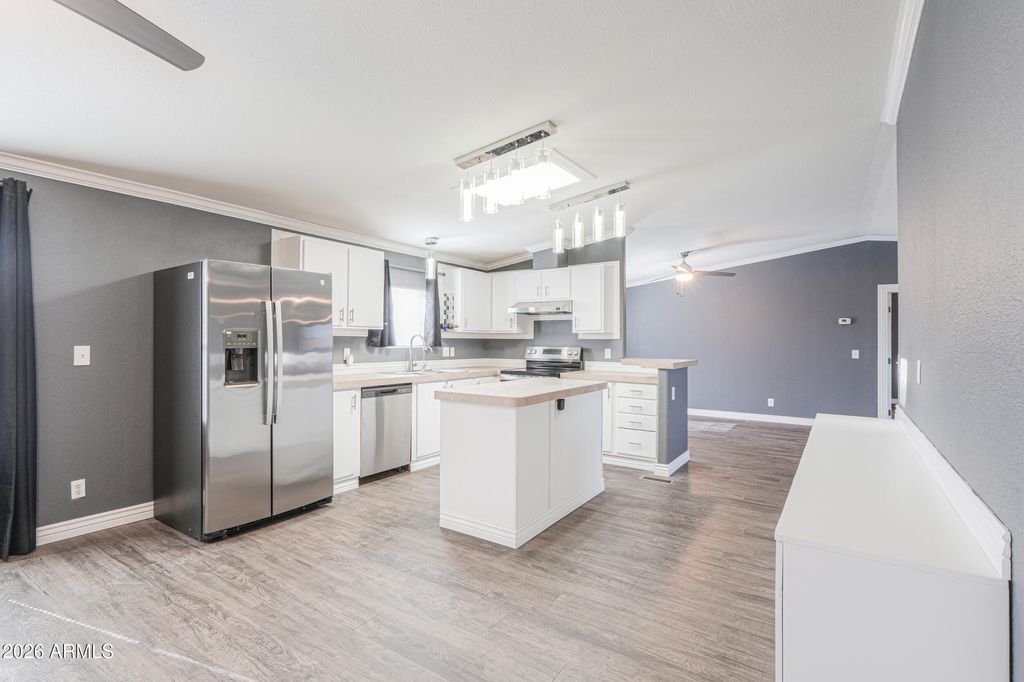 Photo of 10463 N 90th Avenue, Peoria, AZ 85345 (MLS # 6967516)