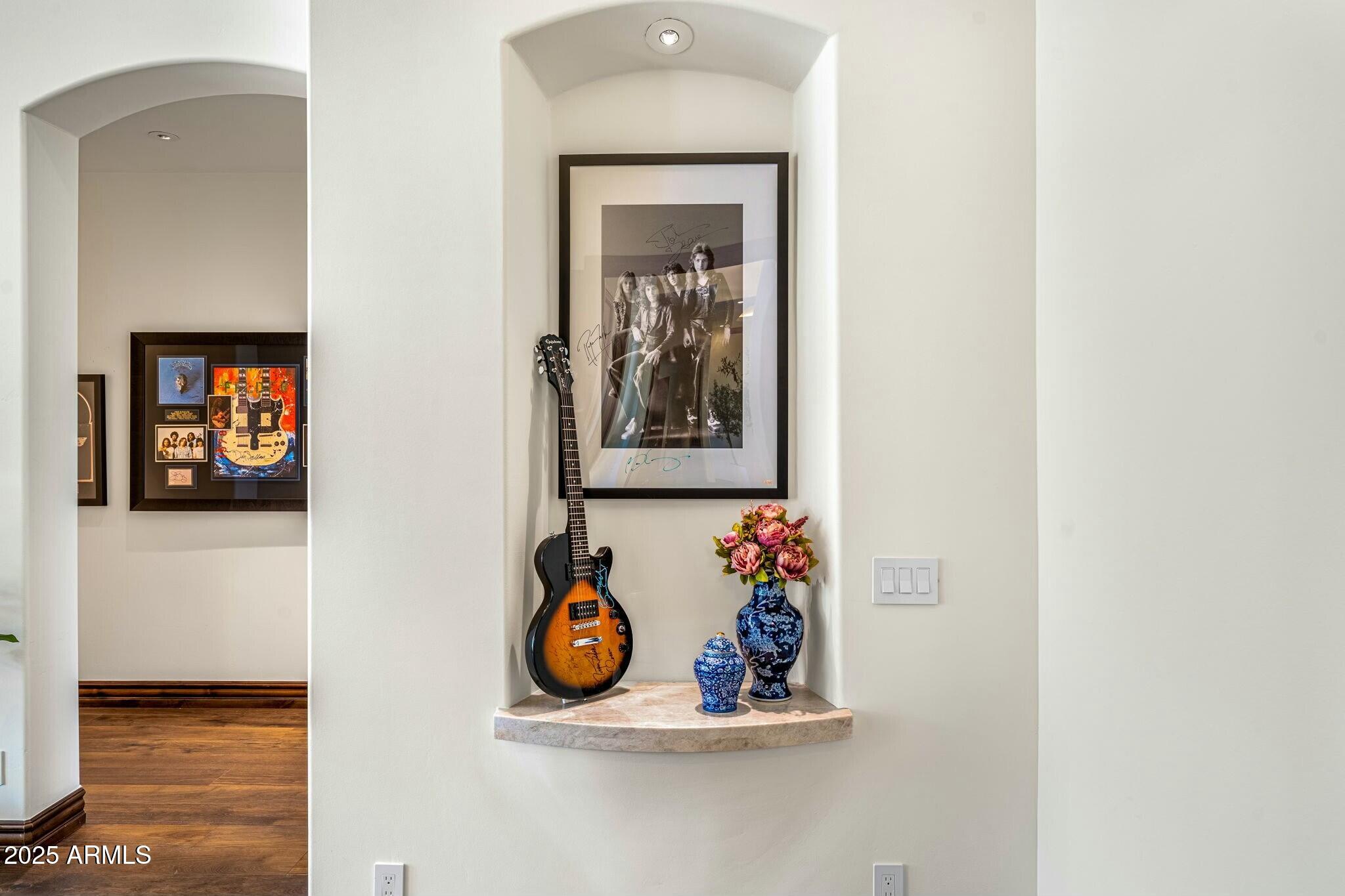 Paradise Valley, Arizona 85253, United States, 5 Bedrooms Bedrooms, ,6 BathroomsBathrooms,Residential,Active,32201