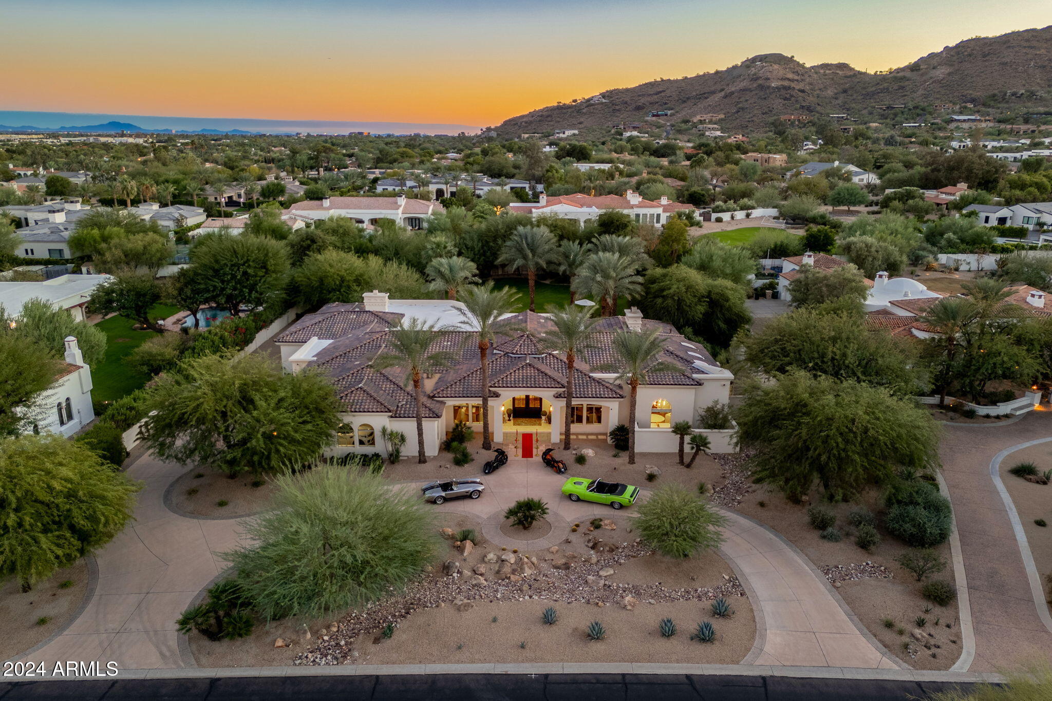 Paradise Valley, Arizona 85253, United States, 5 Bedrooms Bedrooms, ,6 BathroomsBathrooms,Residential,Active,32201