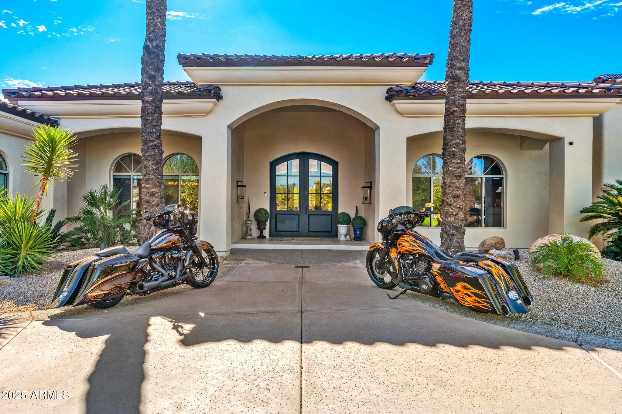 Paradise Valley, Arizona 85253, United States, 5 Bedrooms Bedrooms, ,6 BathroomsBathrooms,Residential,Active,32201