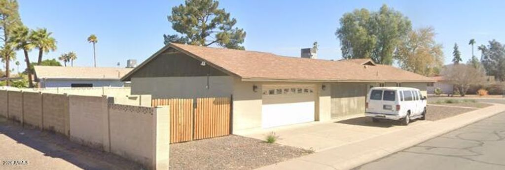 Photo of 3824 W Shangri La Road, Phoenix, AZ 85029 (MLS # 6974775)