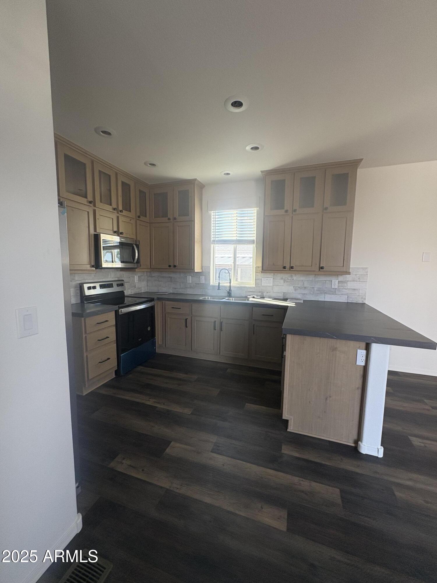 7750 E BROADWAY Road 357