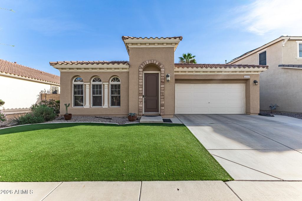Photo of 4029 W Saint Anne Avenue, Phoenix, AZ 85041 (MLS # 7000623)