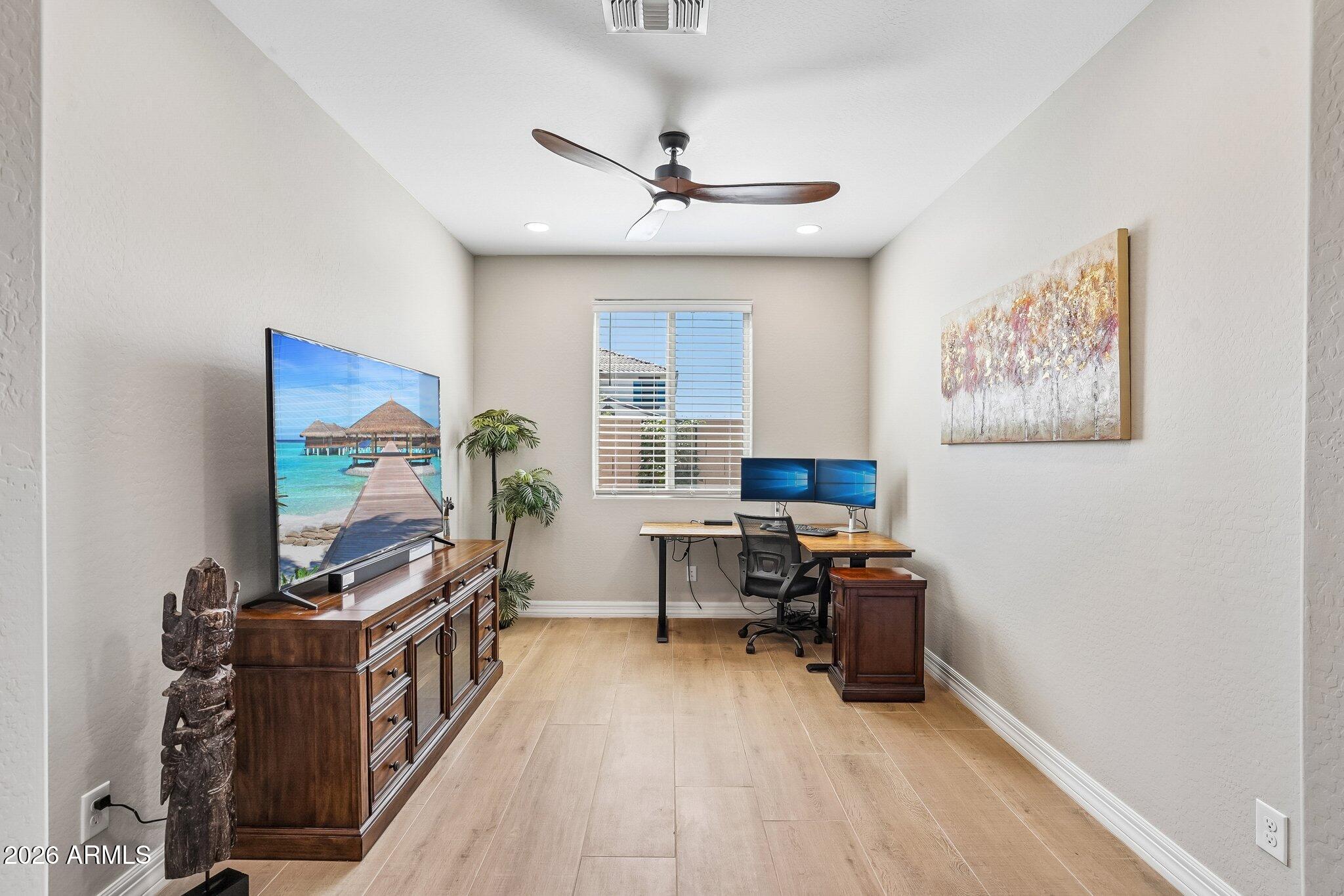 5226 W TOP HAND Trail