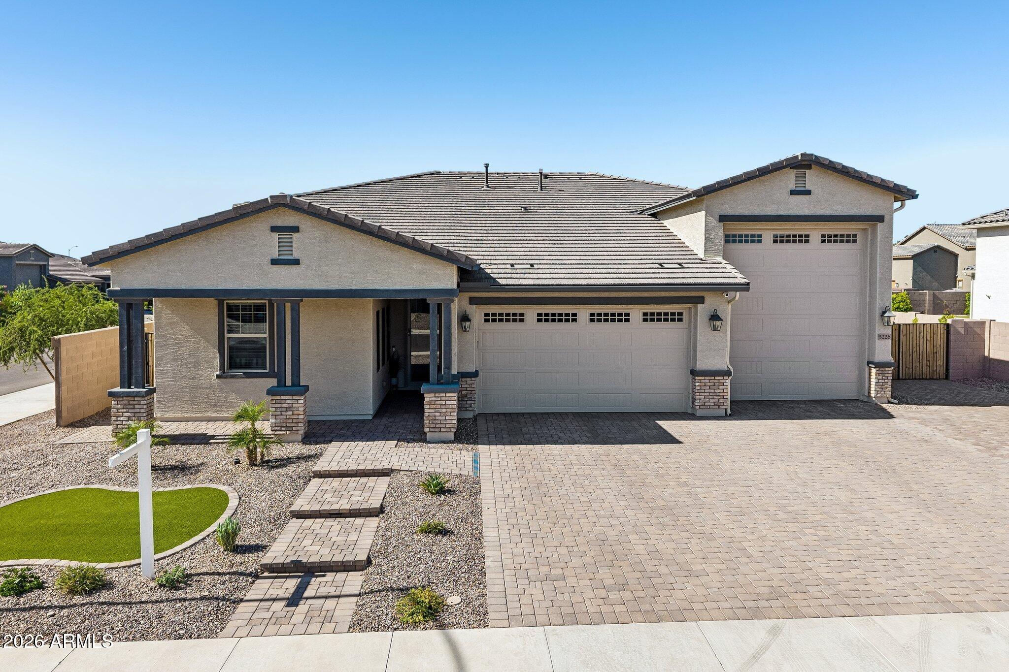 5226 W TOP HAND Trail