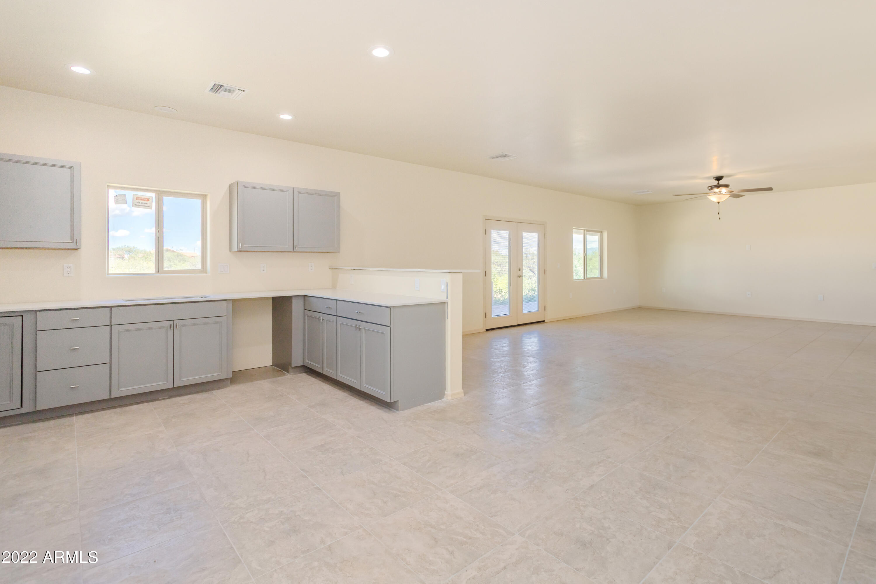 LOS RANCHOS - Residential