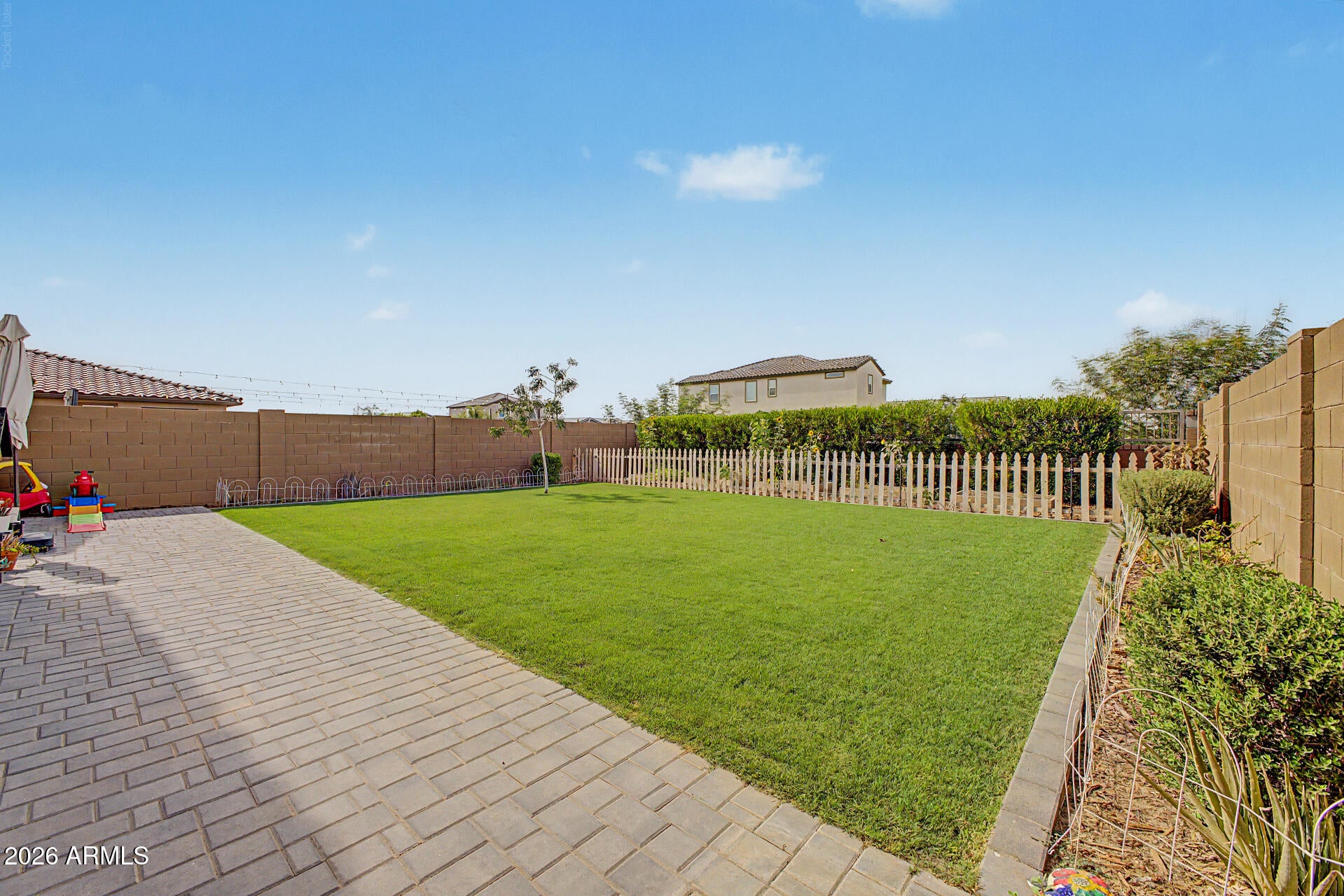 3096 E HAYFIELD Way
