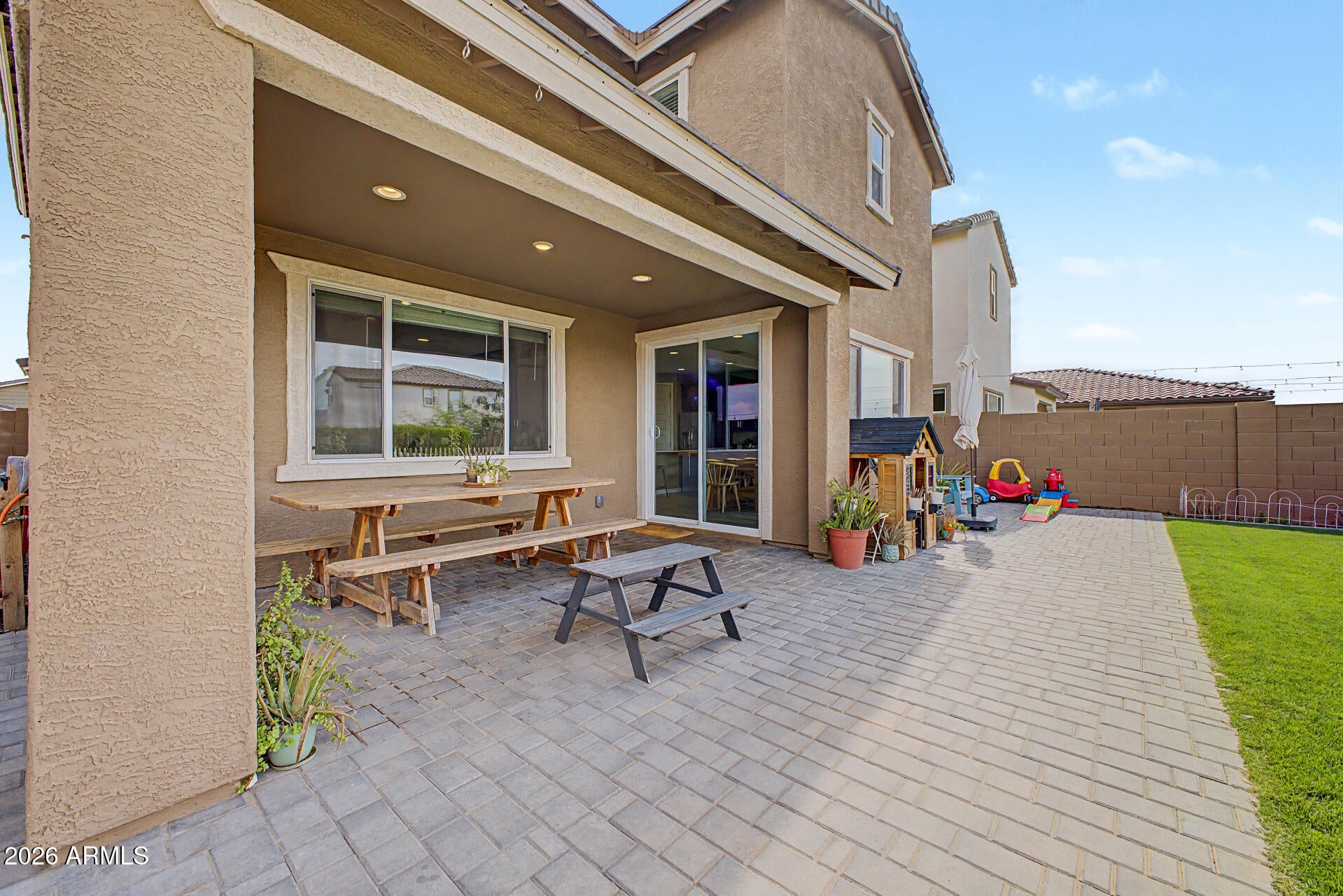 3096 E HAYFIELD Way