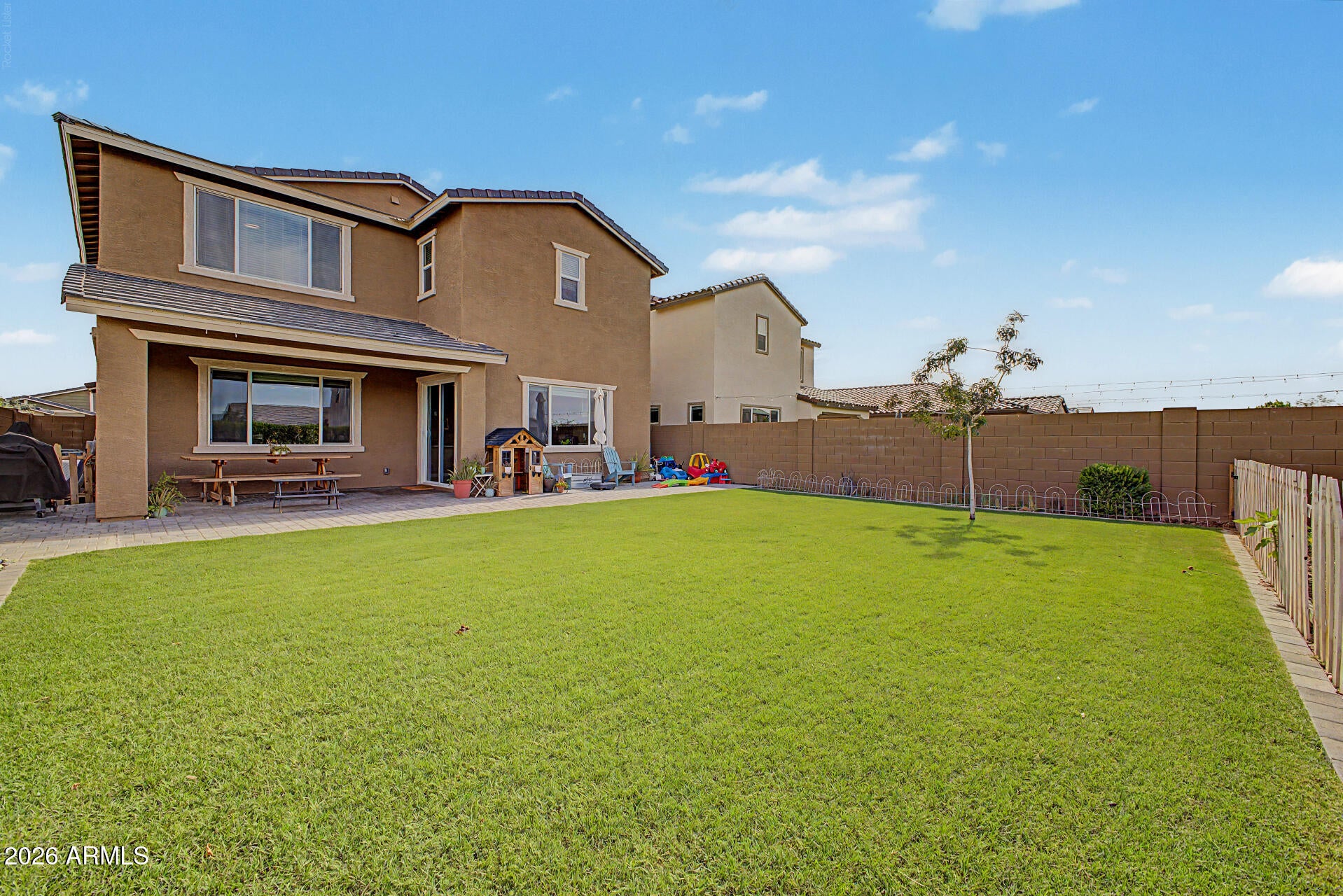 3096 E HAYFIELD Way
