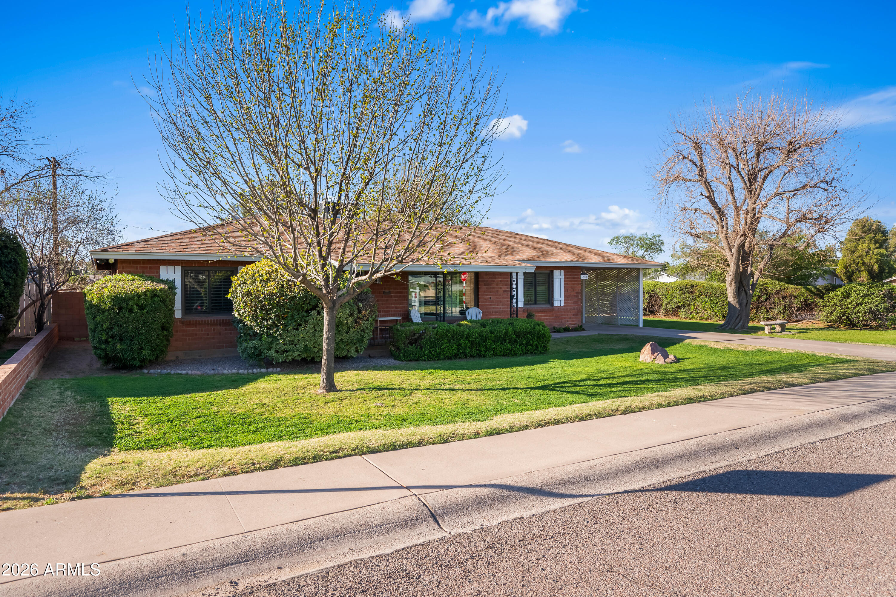 3601 E FAIRMOUNT Avenue