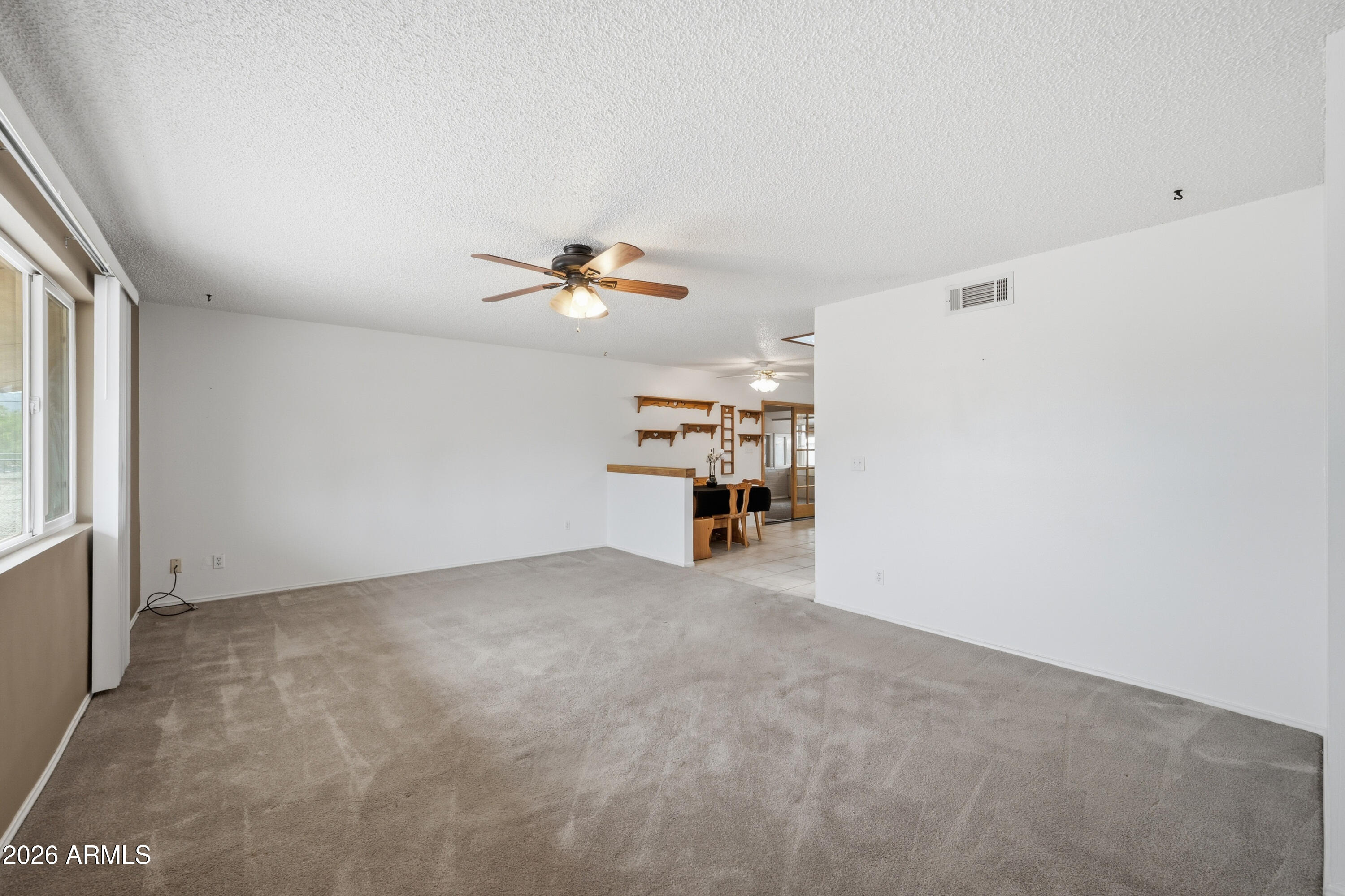 891 W 4TH Avenue
