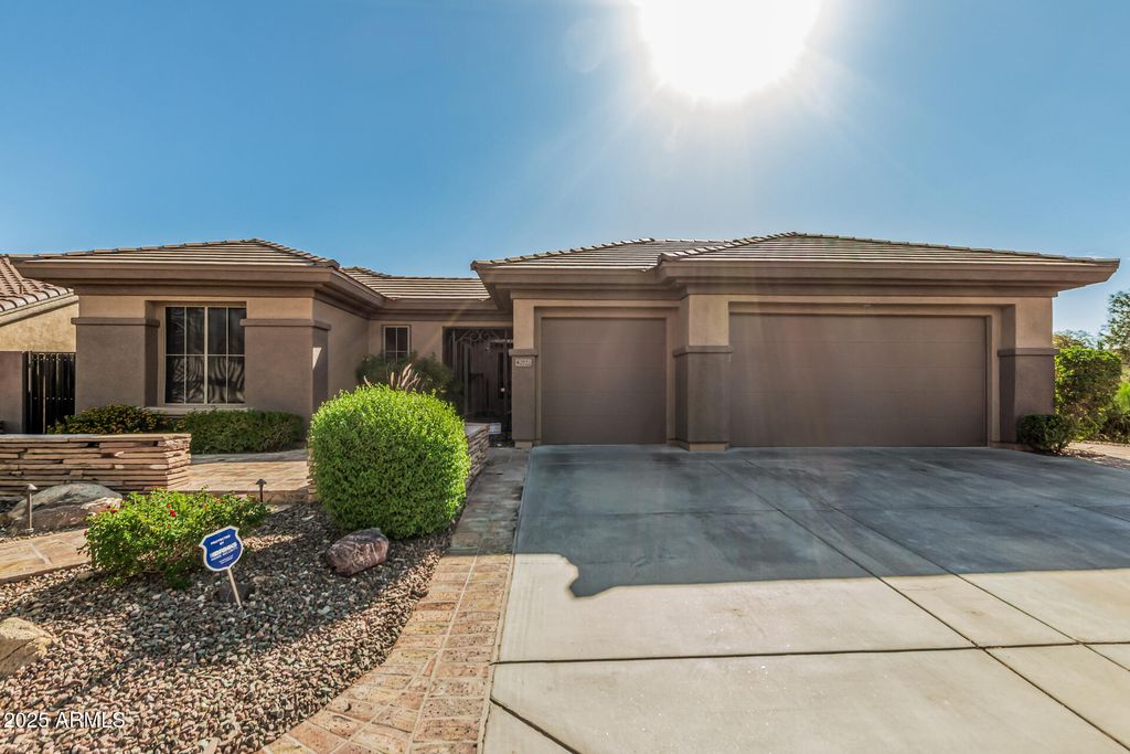 Photo of 40722 N Harbour Town Court, Anthem, AZ 85086 (MLS # 6899066)