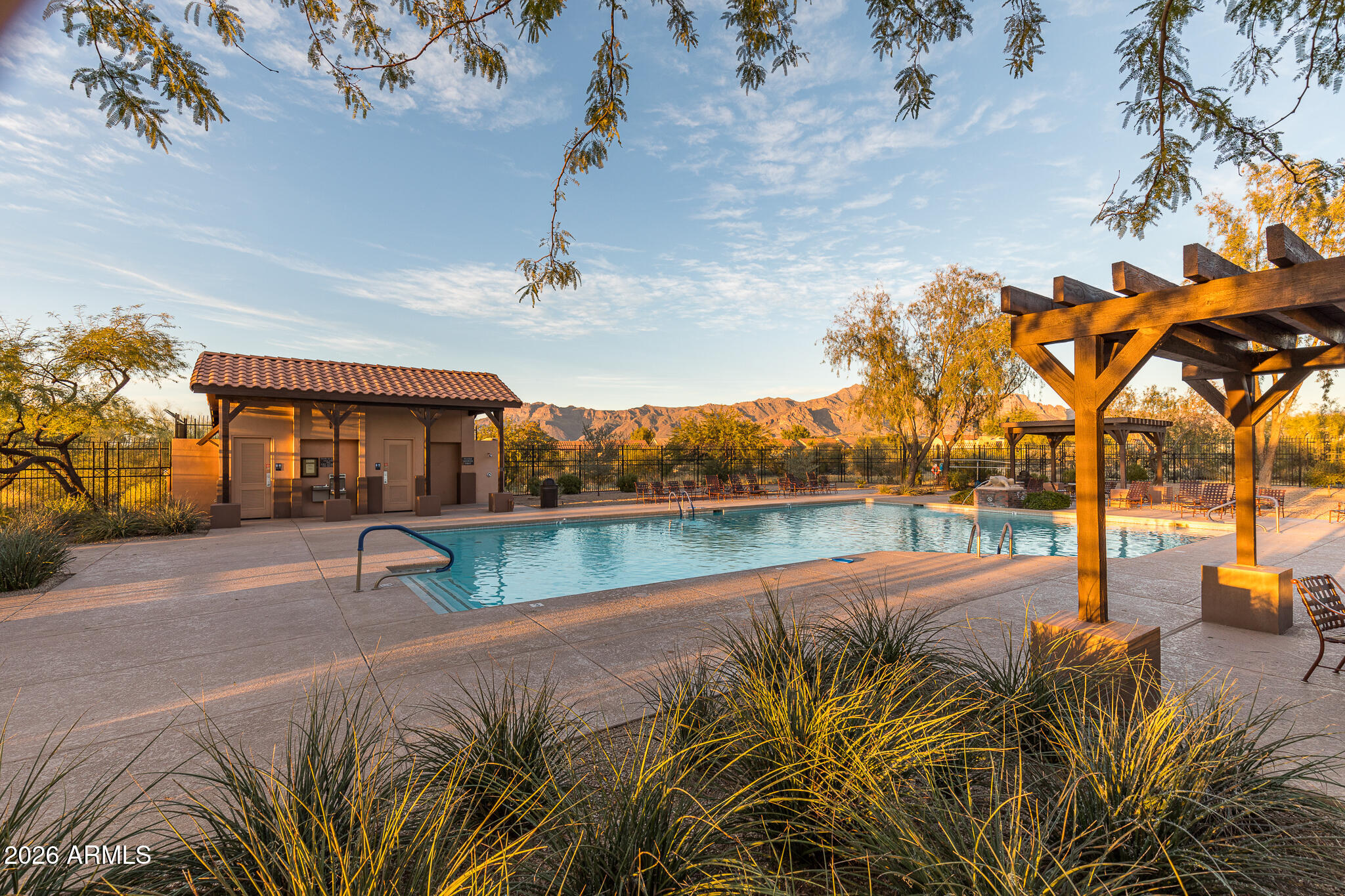 PERALTA TRAILS - Residential