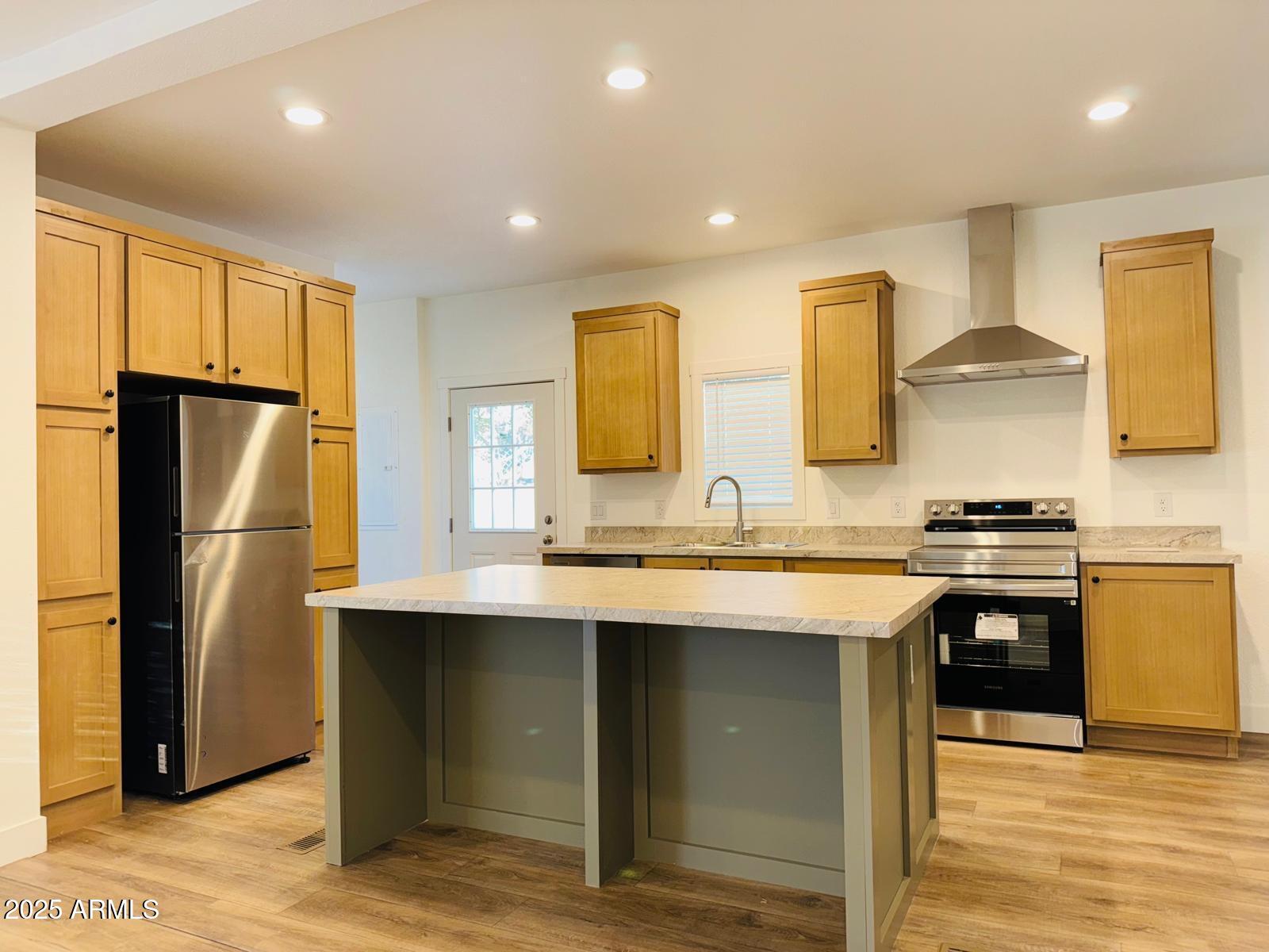 4035 E GOLDMINE Road