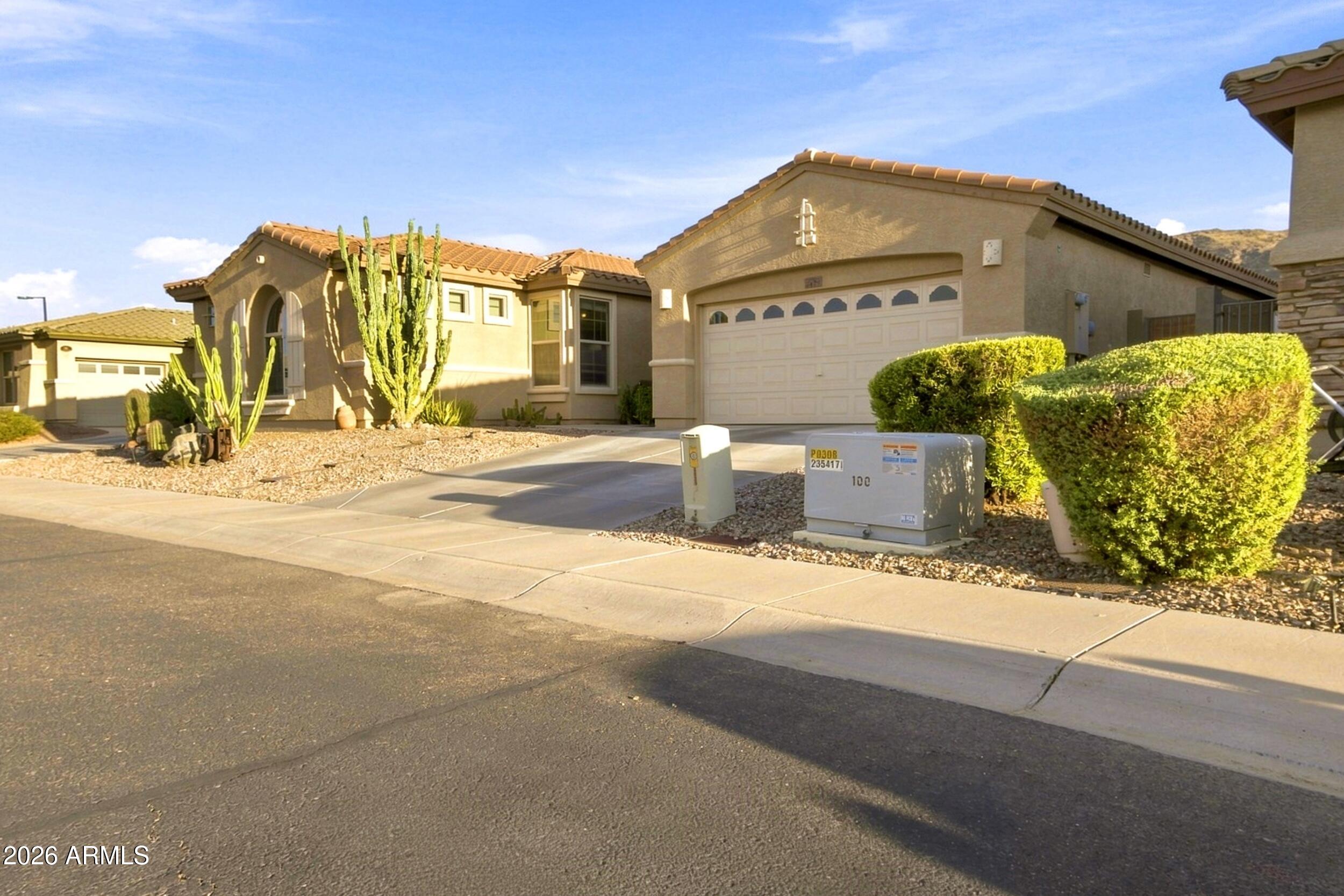 2429 W HAYDUK Road