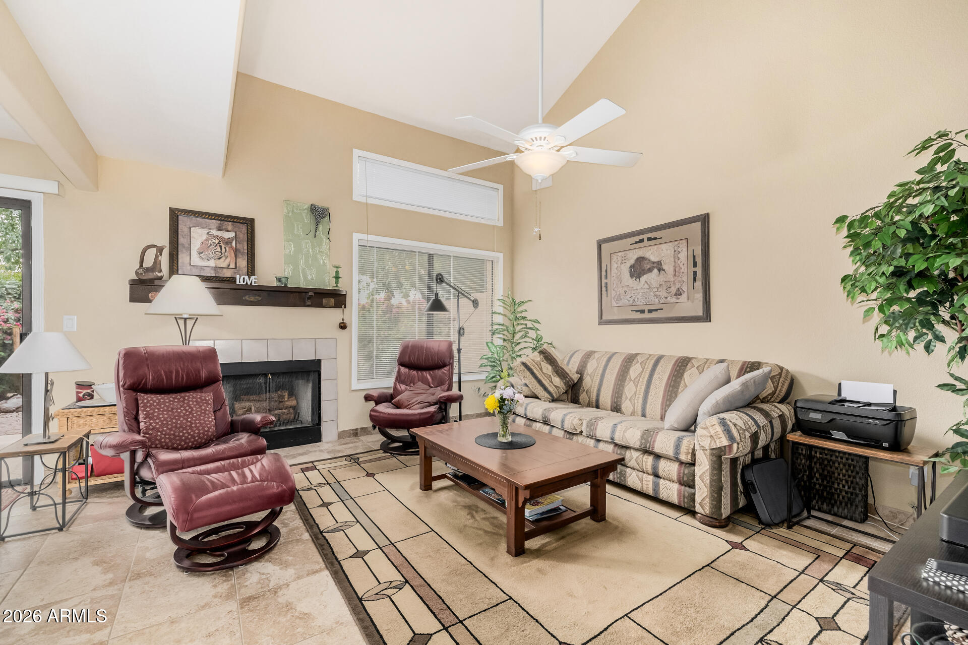 1129 W WINDJAMMER Drive