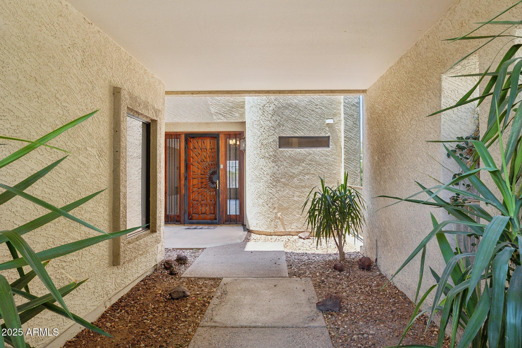 8100 E CAMELBACK Road 62