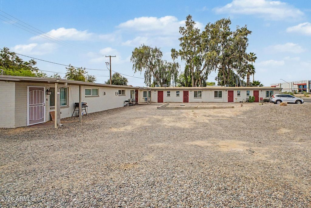 Photo of 6249 N Litchfield Road, Litchfield Park, AZ 85340 (MLS # 7016981)