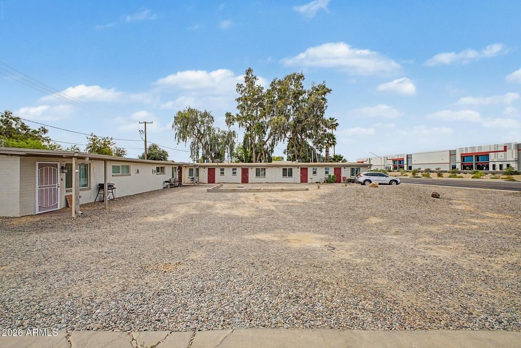 Photo of 6249 N Litchfield Road, Litchfield Park, AZ 85340 (MLS # 7016981)