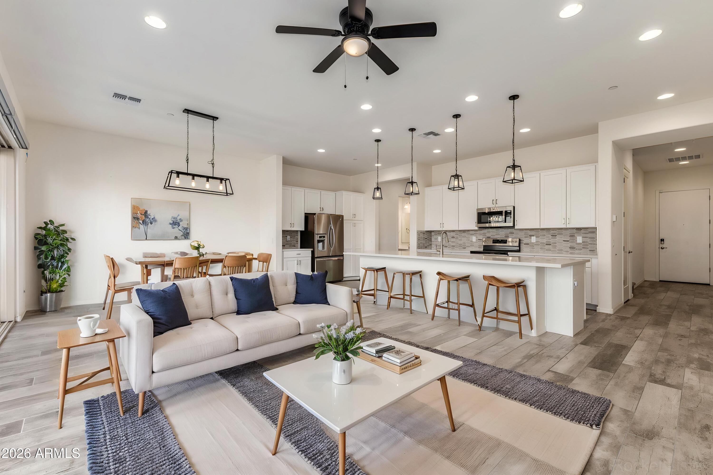 1953 W KINFIELD Trail