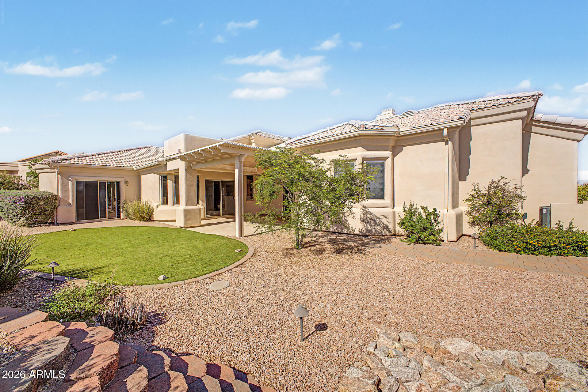 15822 N PEACE PIPE Place