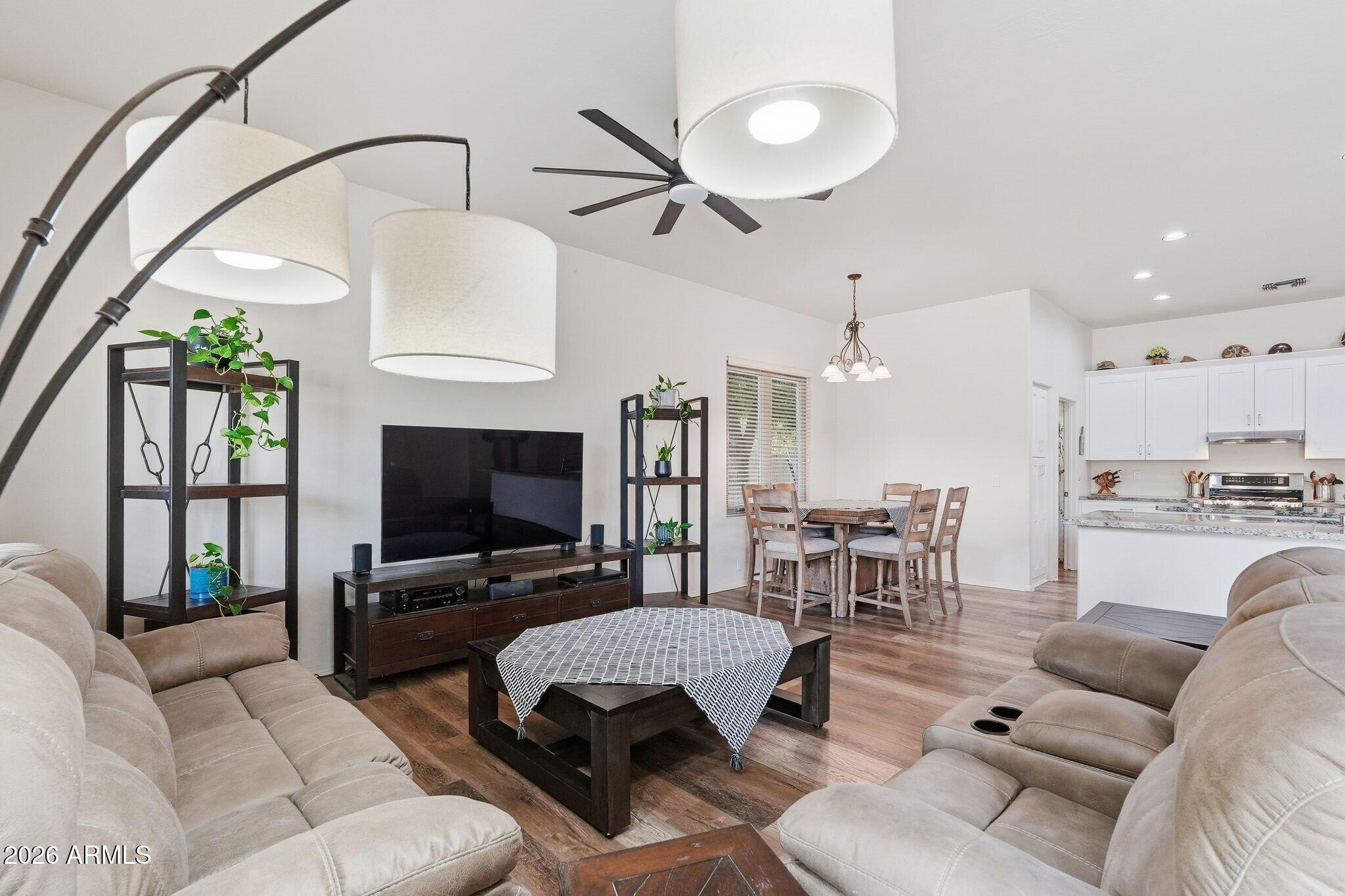 11203 W Cottonwood Lane
