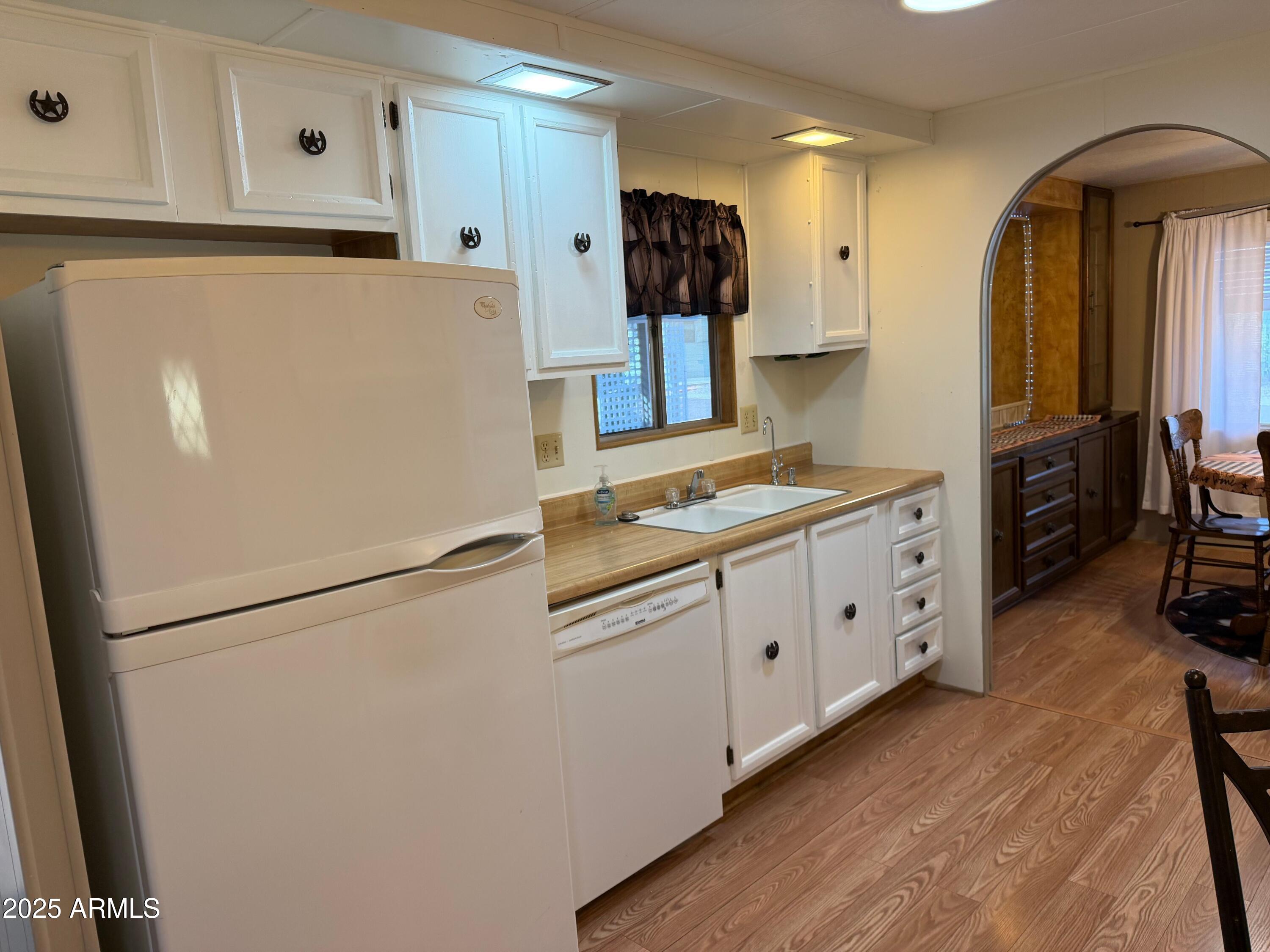 2501 W Wickenburg Way 04