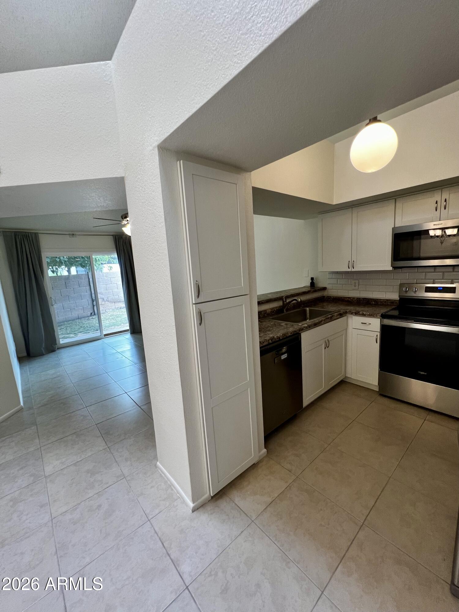 14002 N 49TH Avenue 1013