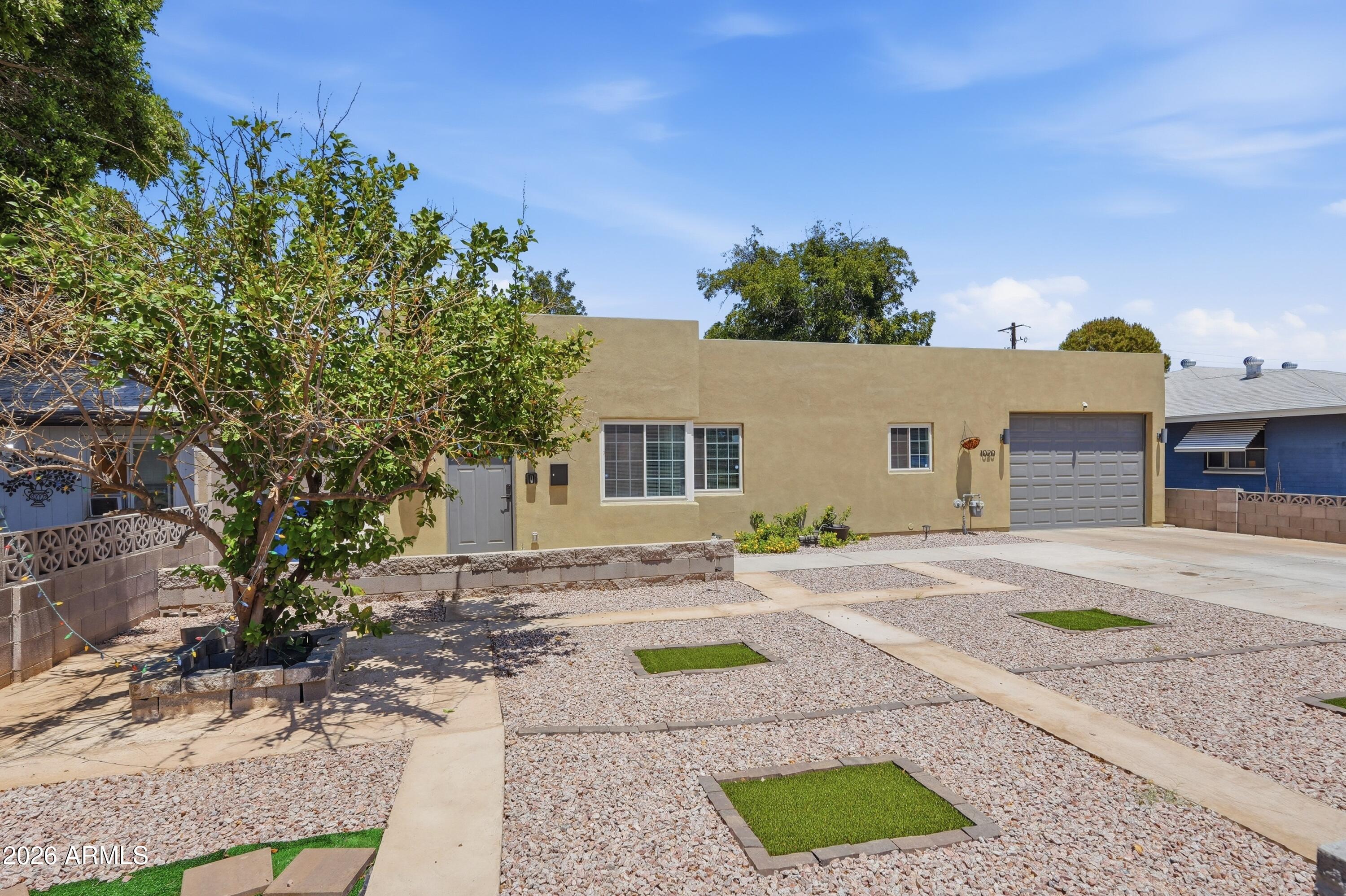 1020 E NIELSON Avenue
