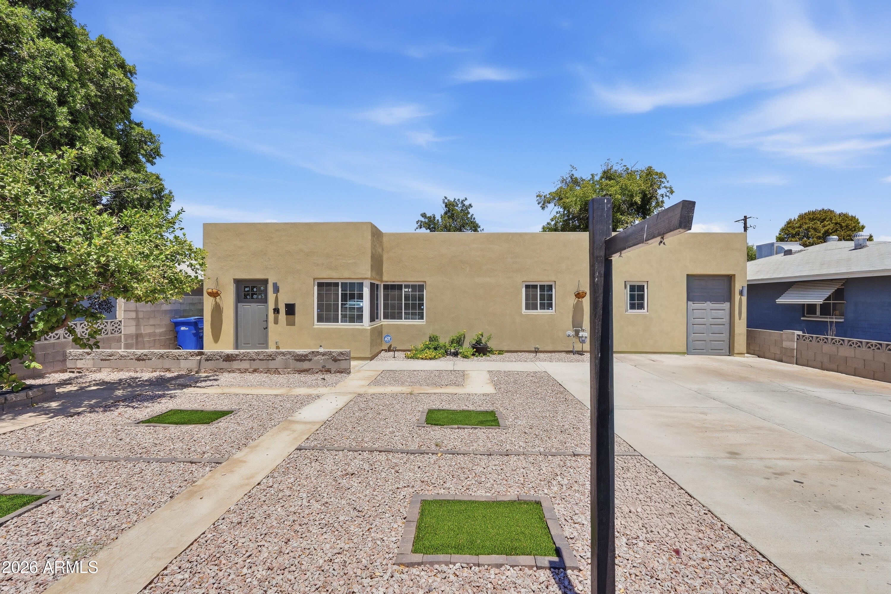 1020 E NIELSON Avenue