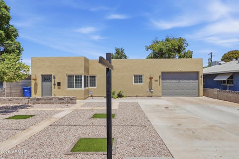 Photo of 1020 E Nielson Avenue, Mesa, AZ 85204 (MLS # 7004178)