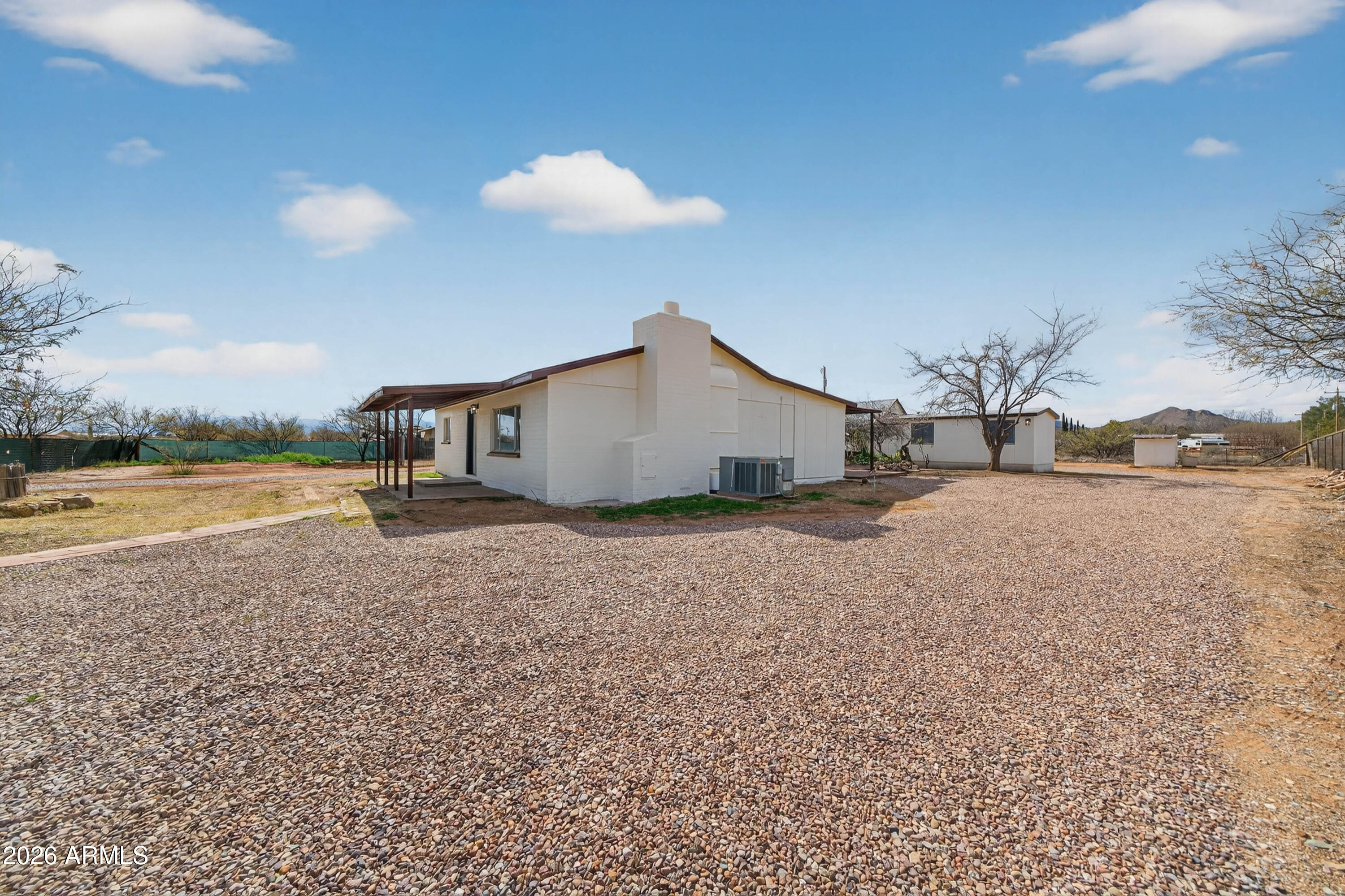 2443 N CALLE QUARTO --