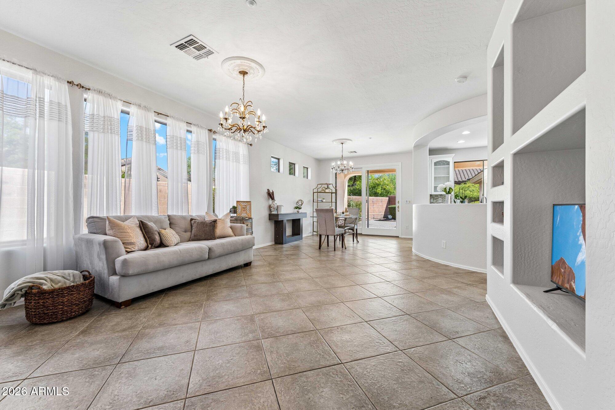 2154 W VALHALLA Court