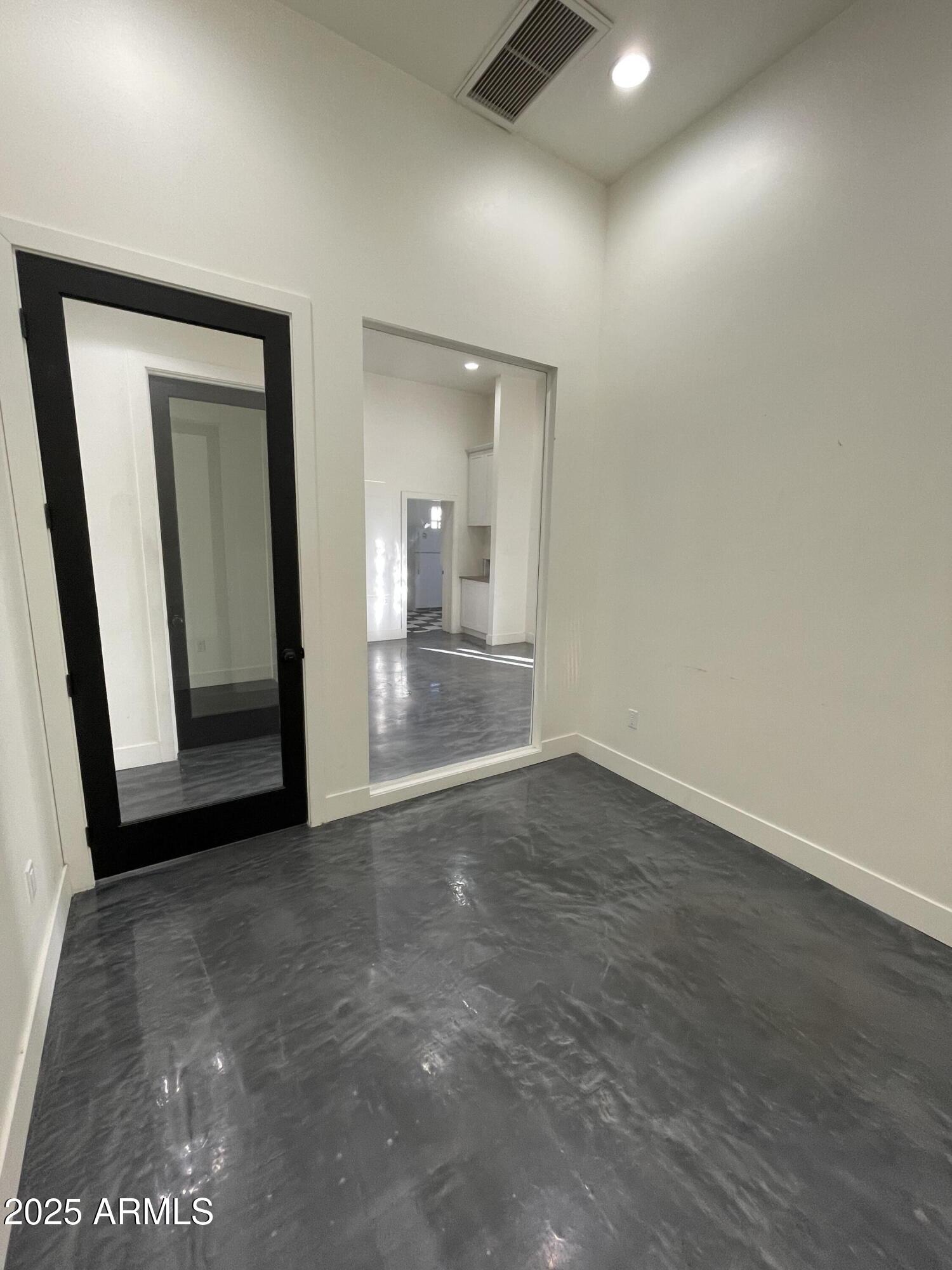 MESA ARIZONA - Commercial Lease